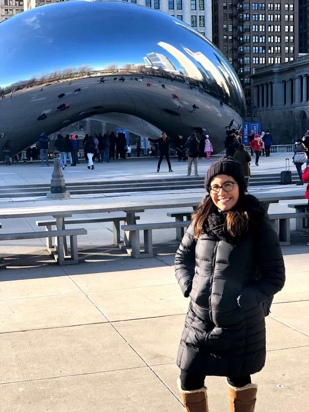 21 Things to do in Chicago in the Winter (And What to Wear When It's  Freezing!)