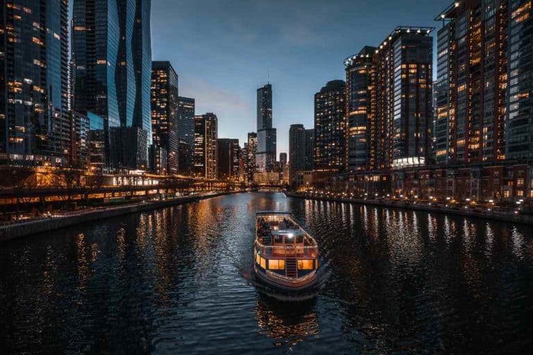 14 Best Night Tours in Chicago To Book in 2024